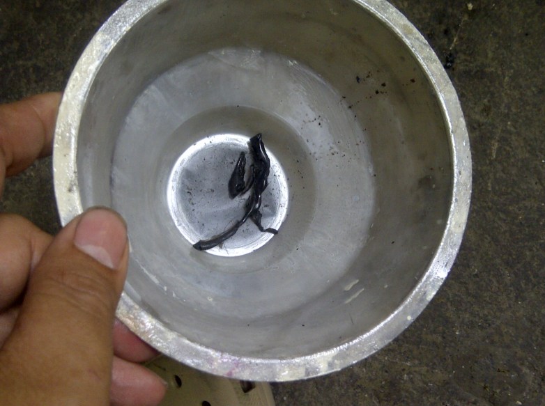 Dirt from fuelk tank Dirt from fuel tank